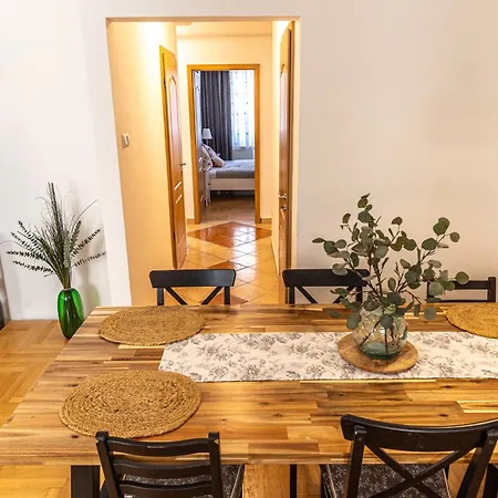 Gozsdu White Raven Residence 305 Apartment *